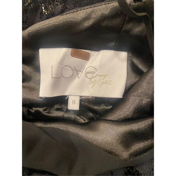 Love by Theia Black Lace Bodice Off-the-shoulder Gown Size 8 MSRP: $320 - Picture 9 of 9